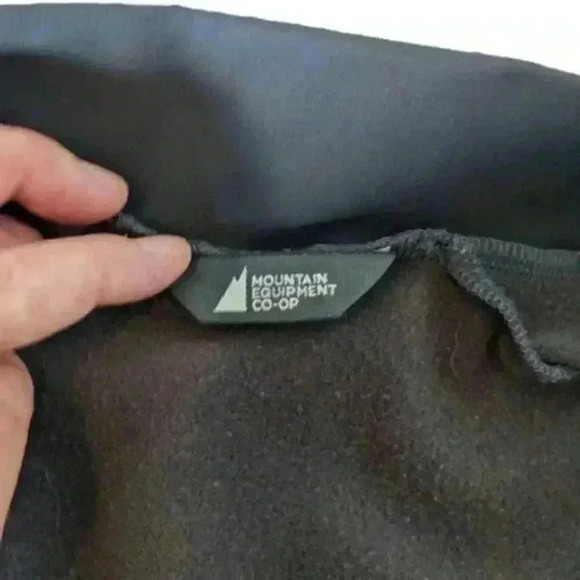 𝅺MOUNTAIN Equipment Co-op Mid Layer Top  Grey Good condition Women's size Small - Picture 7 of 11